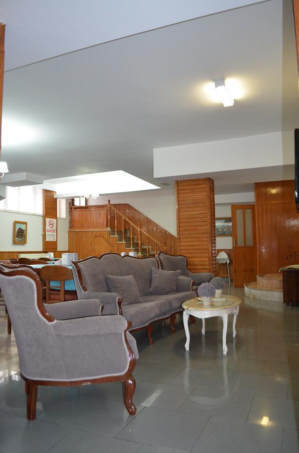 בורסה Atlas Otel מראה חיצוני תמונה